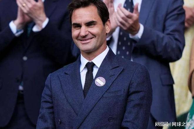 关于英国网球队鏖战意大利网球队，费德勒打破历史纪录的信息