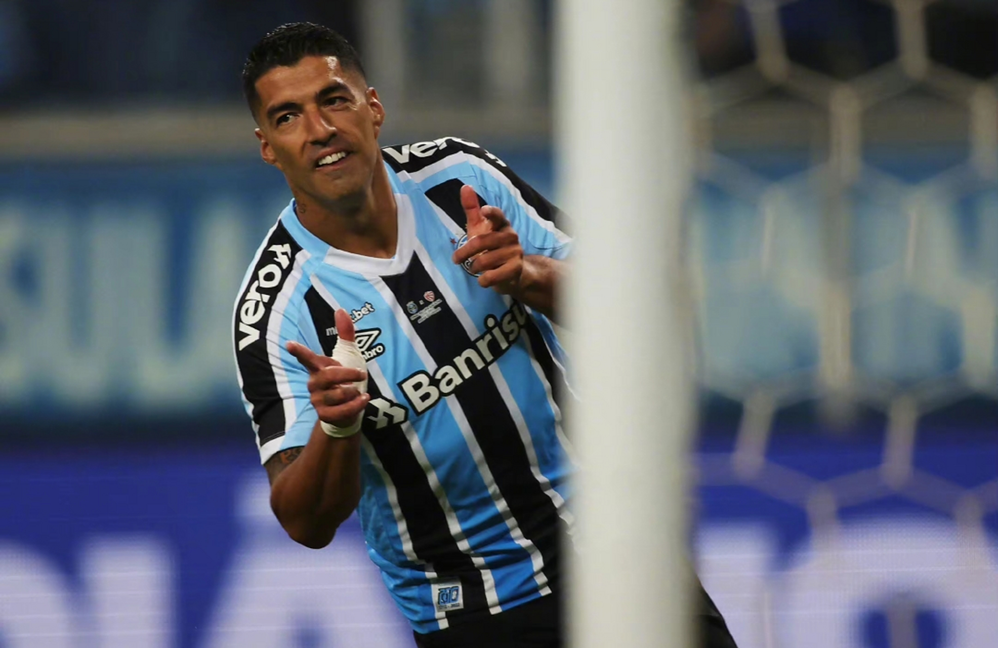 关于加拿大完胜阿根廷，苏亚雷斯完成帽子戏法的信息