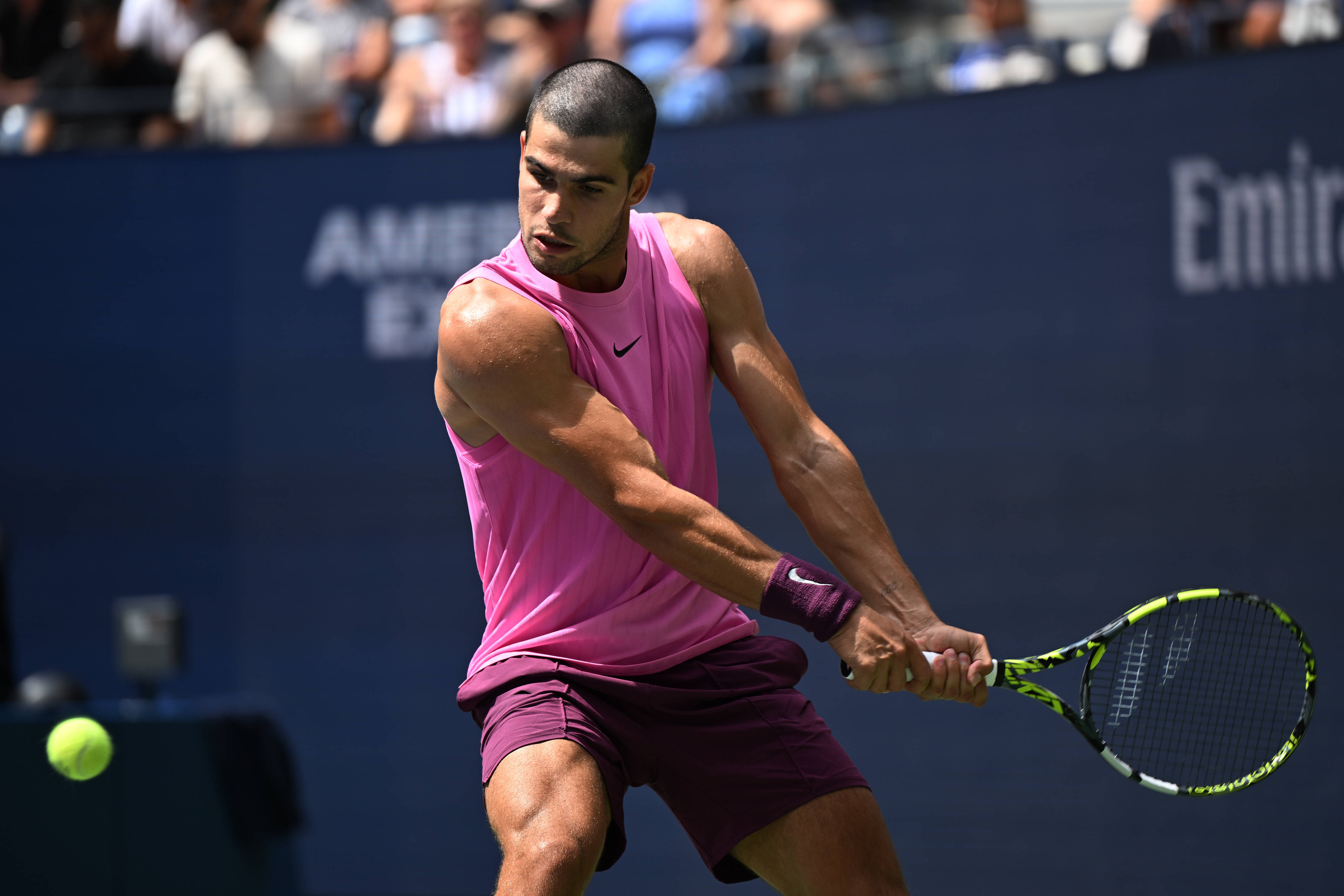 包含欧洲网球队完胜美国网球队，阿尔卡拉斯惊艳世界的词条