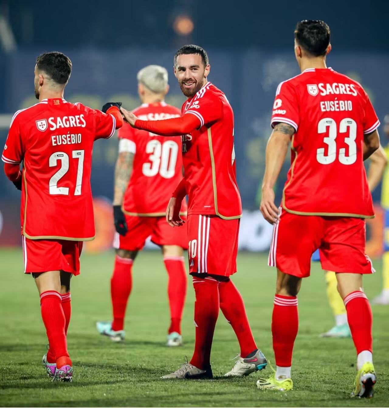 开云平台-包含摩纳哥法国葡萄牙球员在比赛中尽显技艺的词条