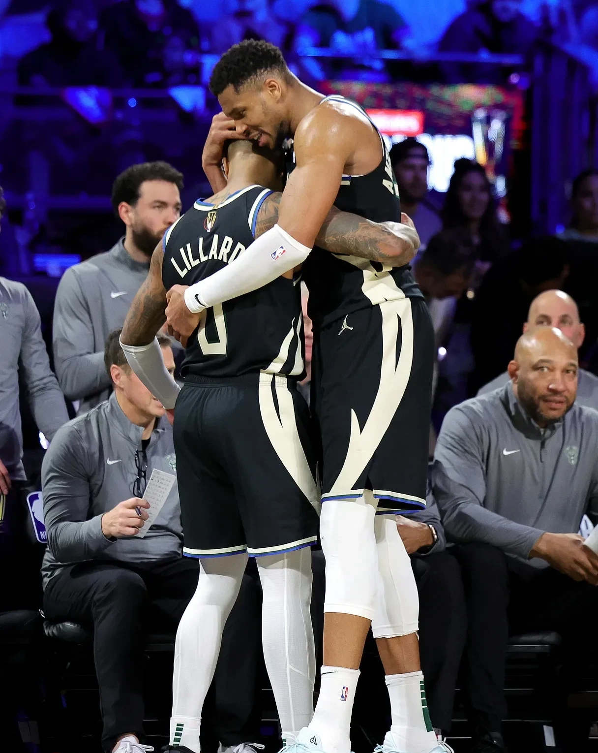 开云体育入口-雄鹿大胜老鹰，字母哥超神表现领先全场的简单介绍