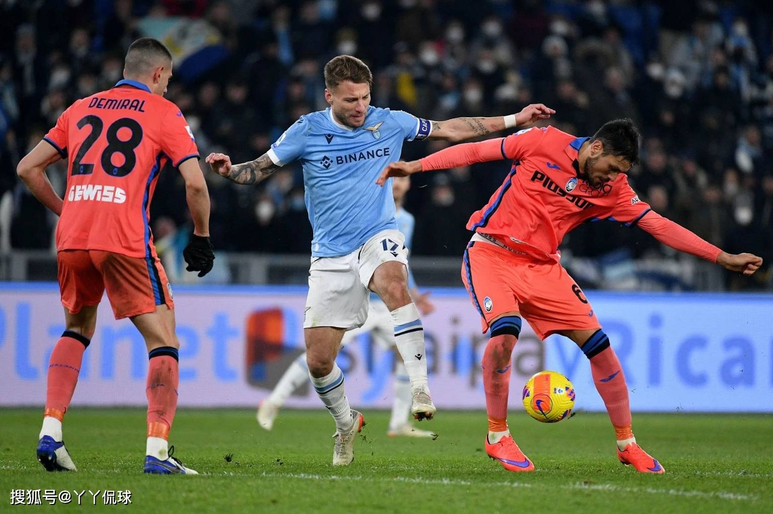 包含亚特兰大逆袭，击败榜首球队的词条