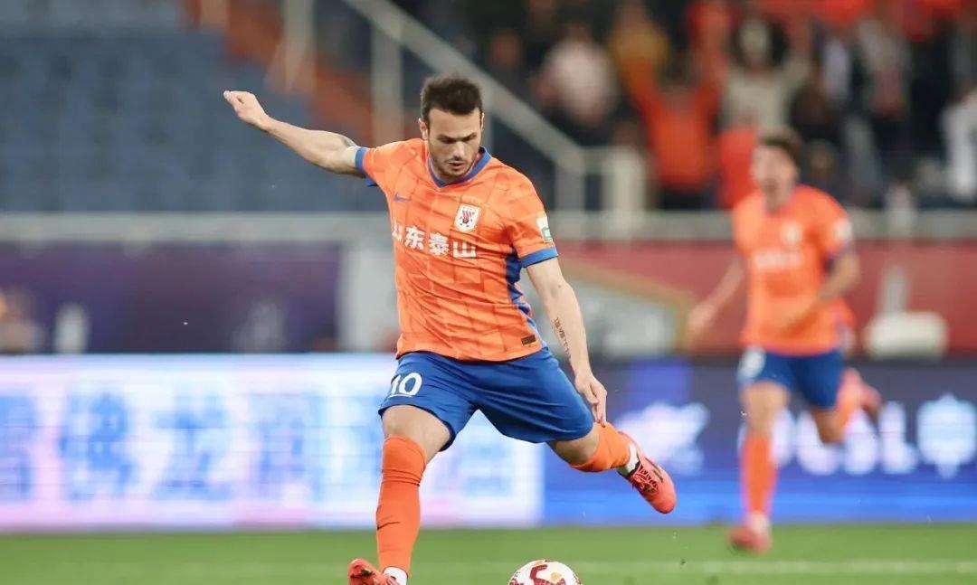 开云体育入口-外援表现抢眼，球队整体实力提升的简单介绍